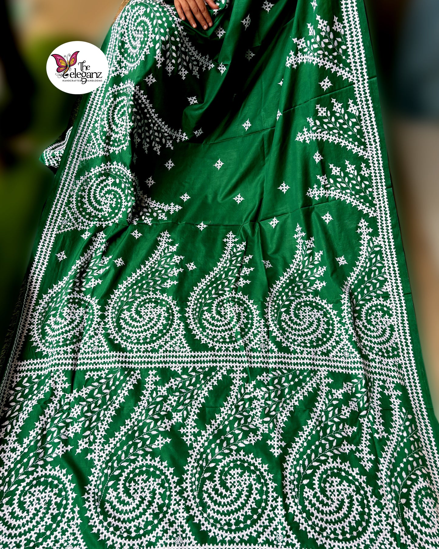 Alpona – Threads of Festive Grace