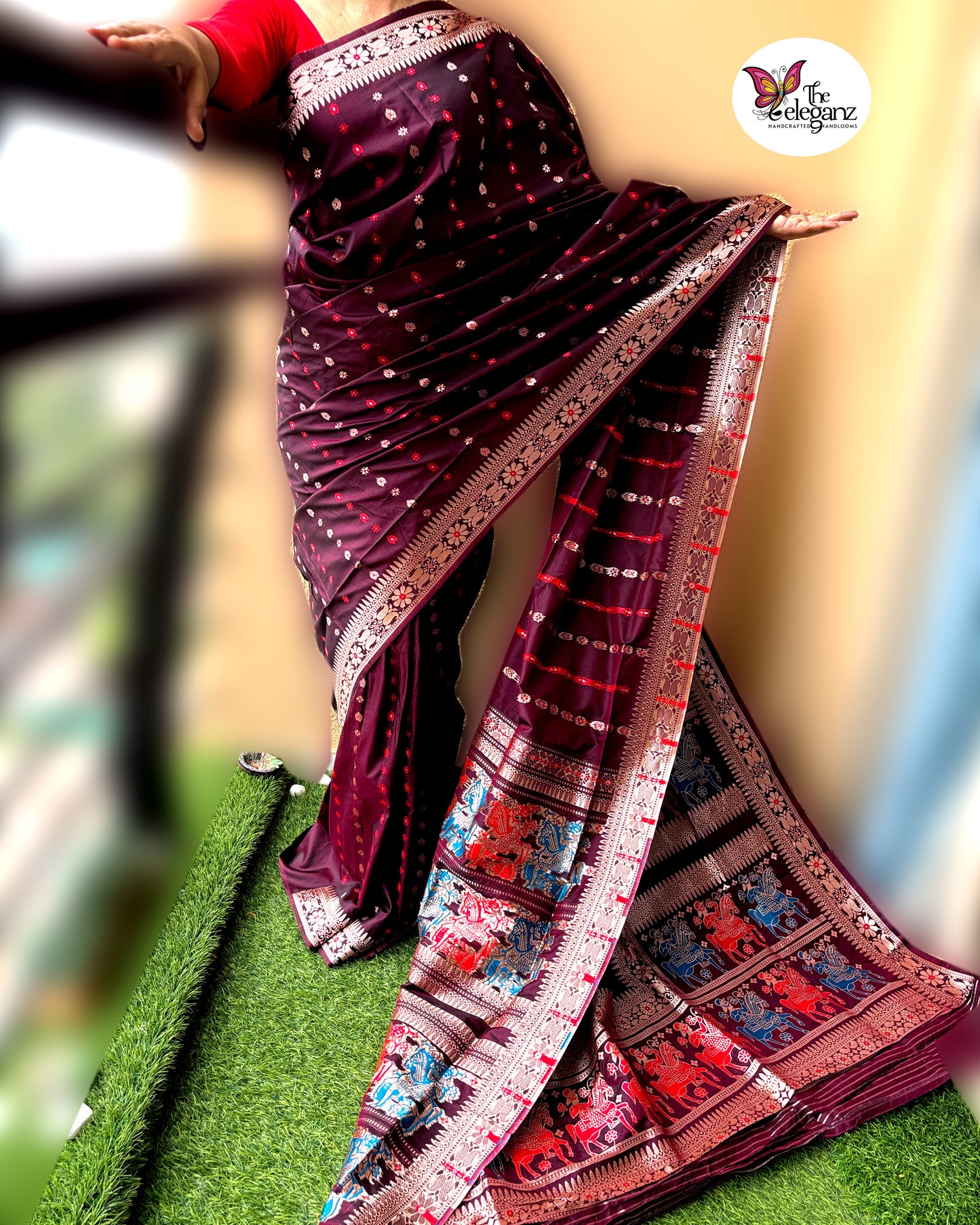 Manika – The Maroon Swarnachuri