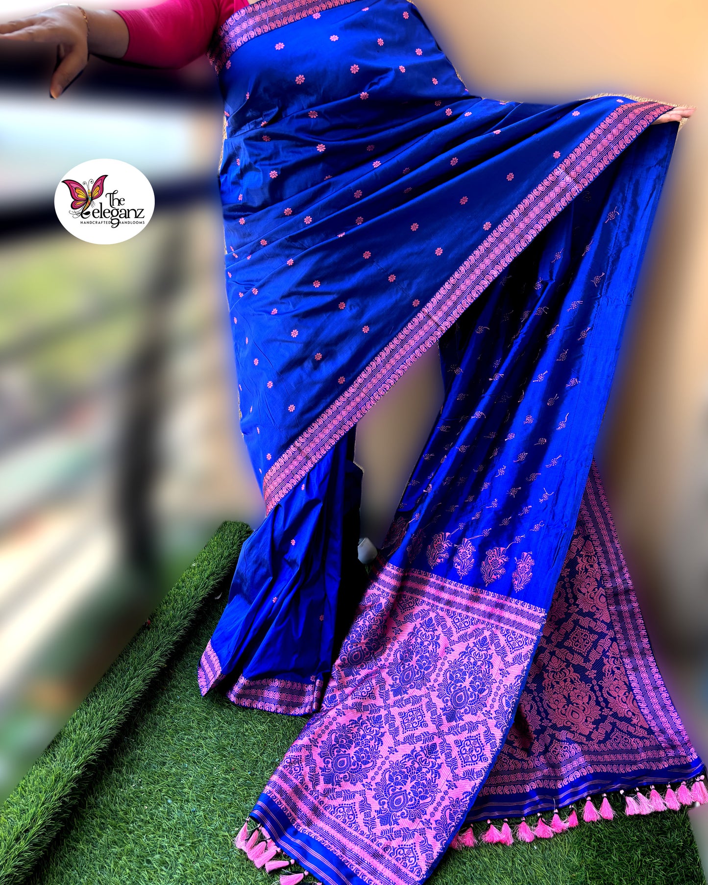 Indraneel Gulabi Butidaar