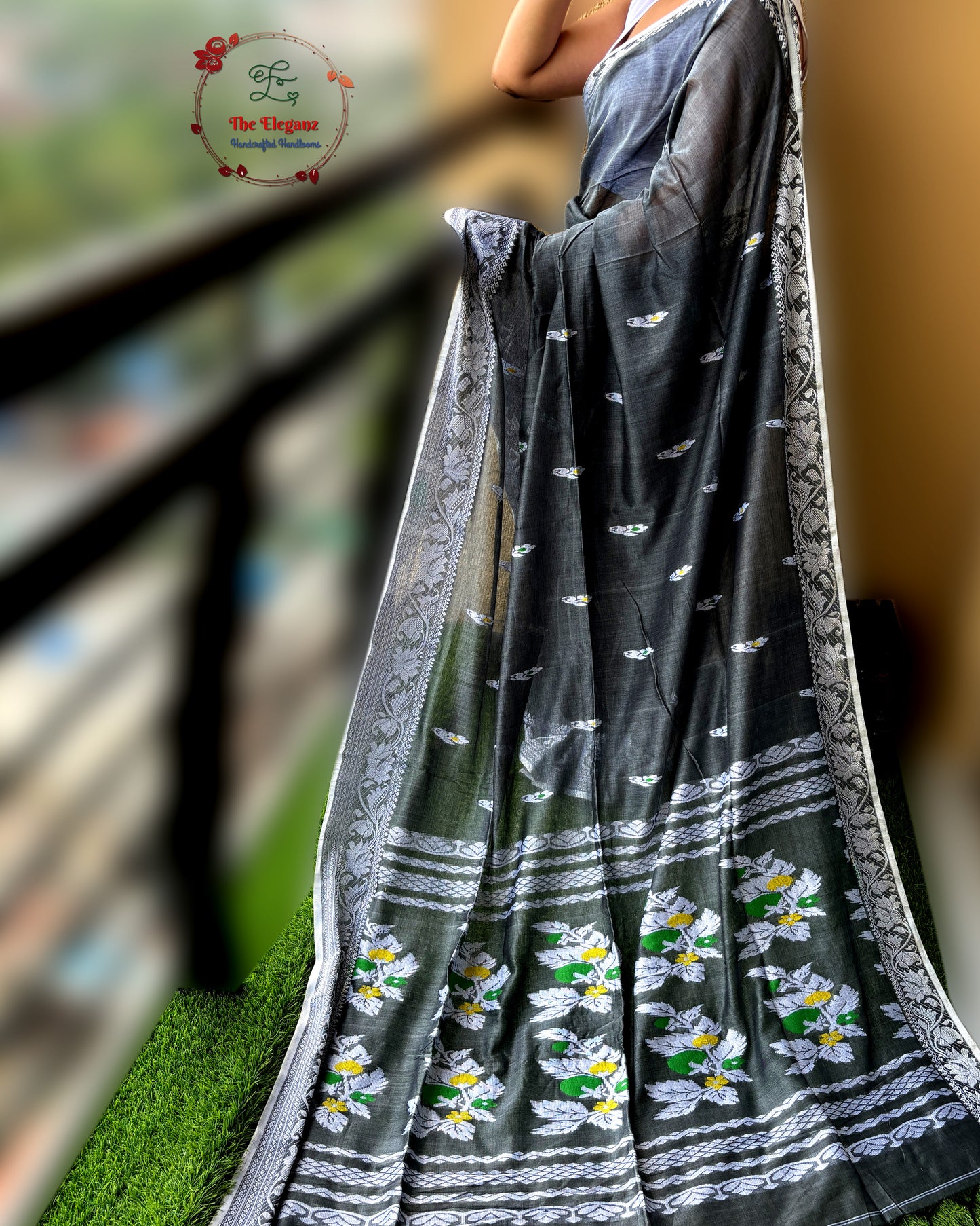 Charula – The Grace in Grey