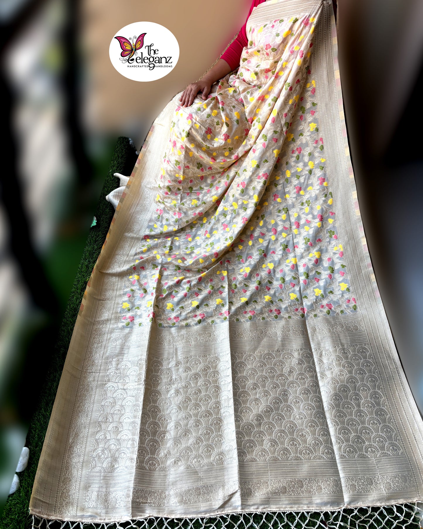 nayaa – The Whisper of Ivory Blooms